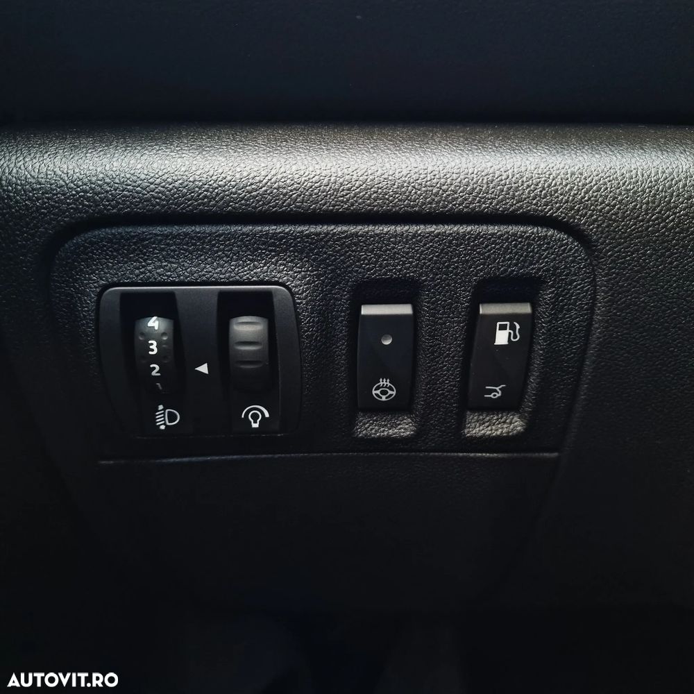 Renault Megane TCe 140 EDC GPF Techno - 19