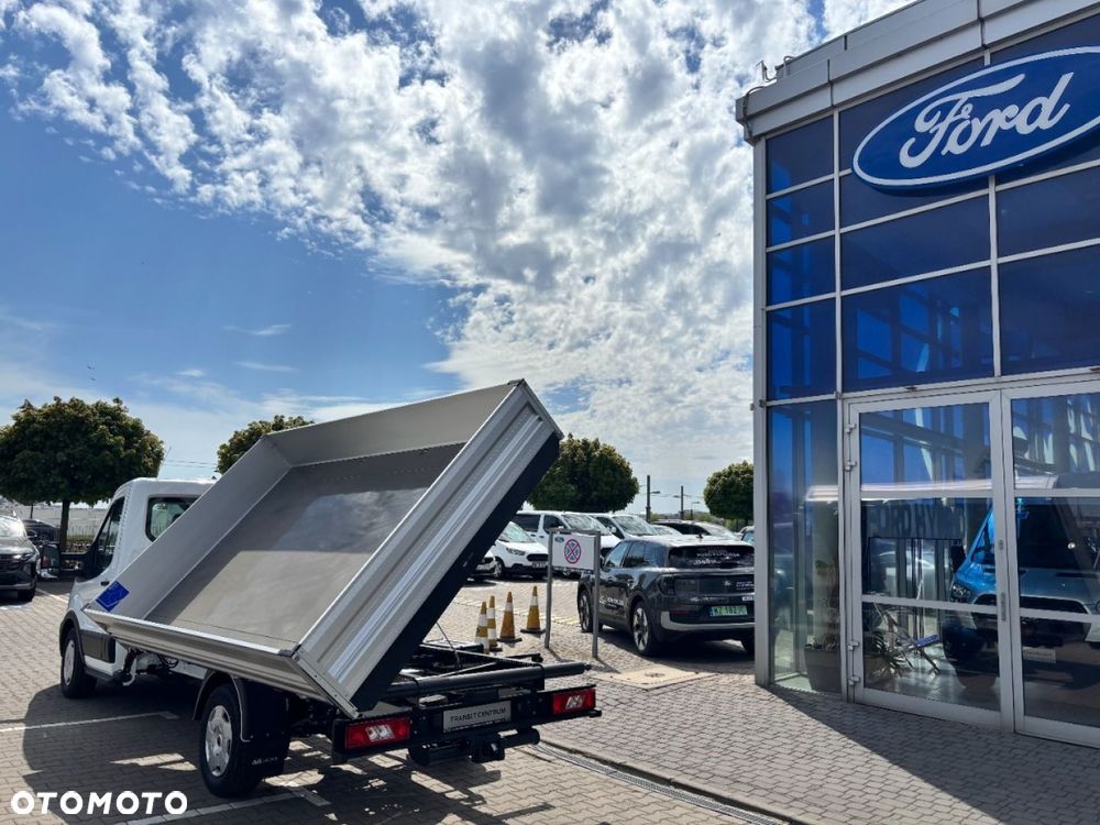 Ford Transit - 11