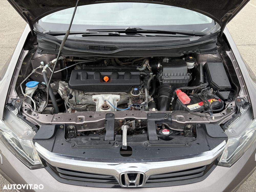 Honda Civic 1.8 i-VTEC Automatik Comfort - 10