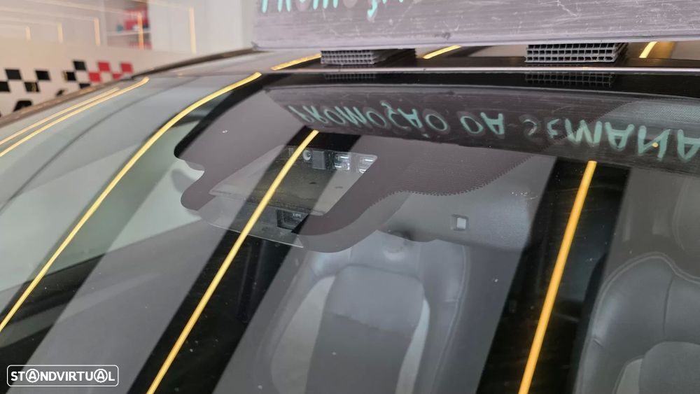 Toyota Avensis Touring Sports 2.0 D-4D Exclusive+GPS - 26