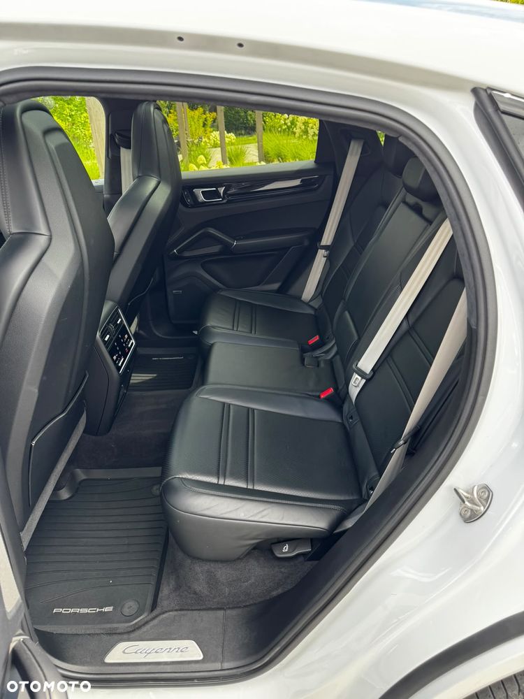 Porsche Cayenne Platinum Edition - 33