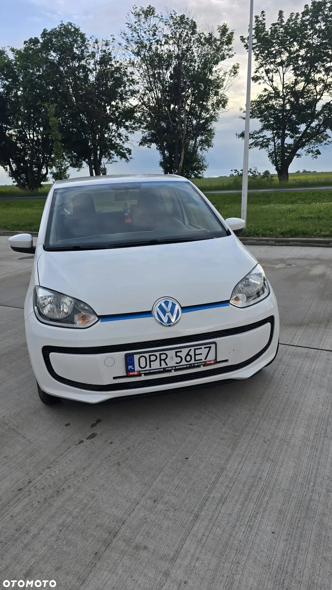 Volkswagen up! 1.0 move - 10