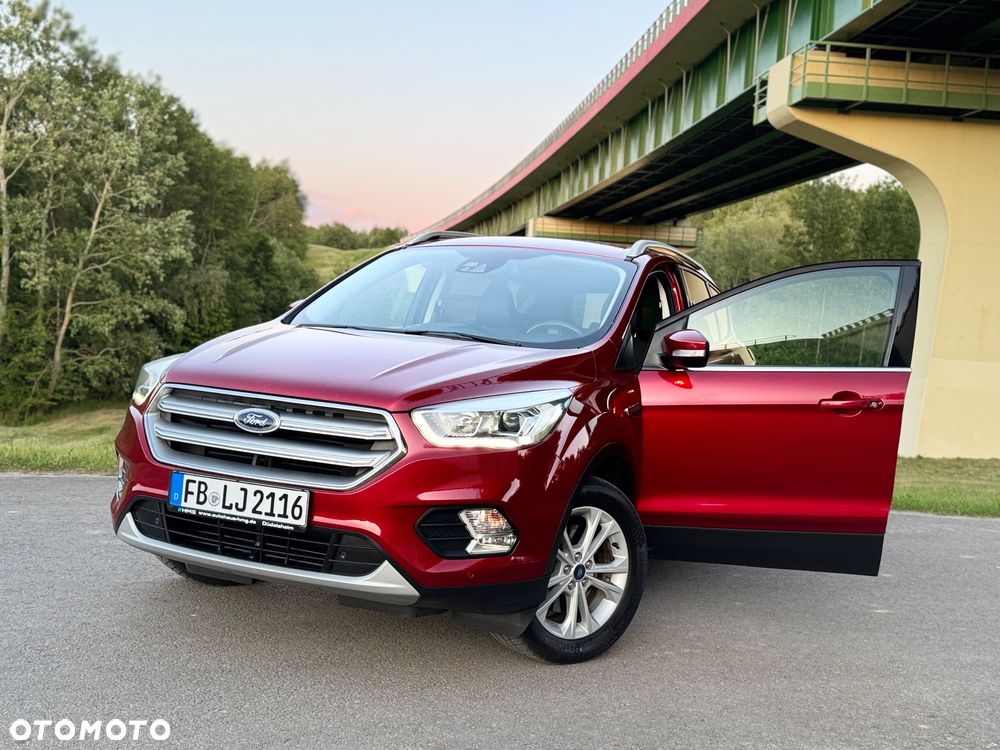 Ford Kuga 2.0 TDCi 2x4 Titanium - 12