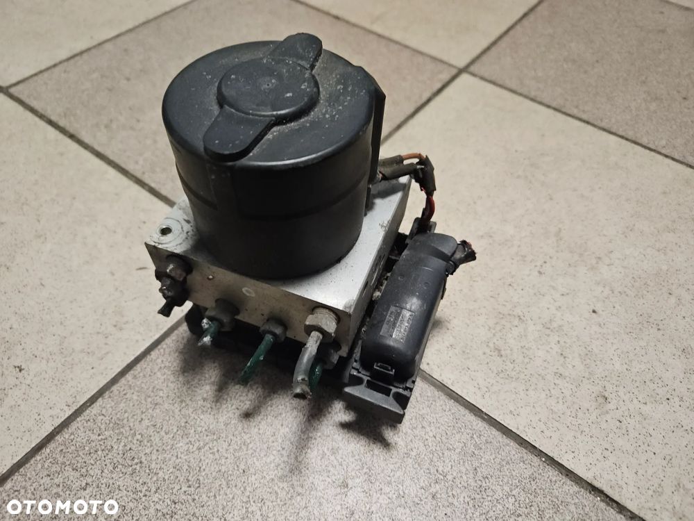 Pompa hamulcowa ABS VW Passat B4 Golf III Audi 80 B4 3A0907379 - 1