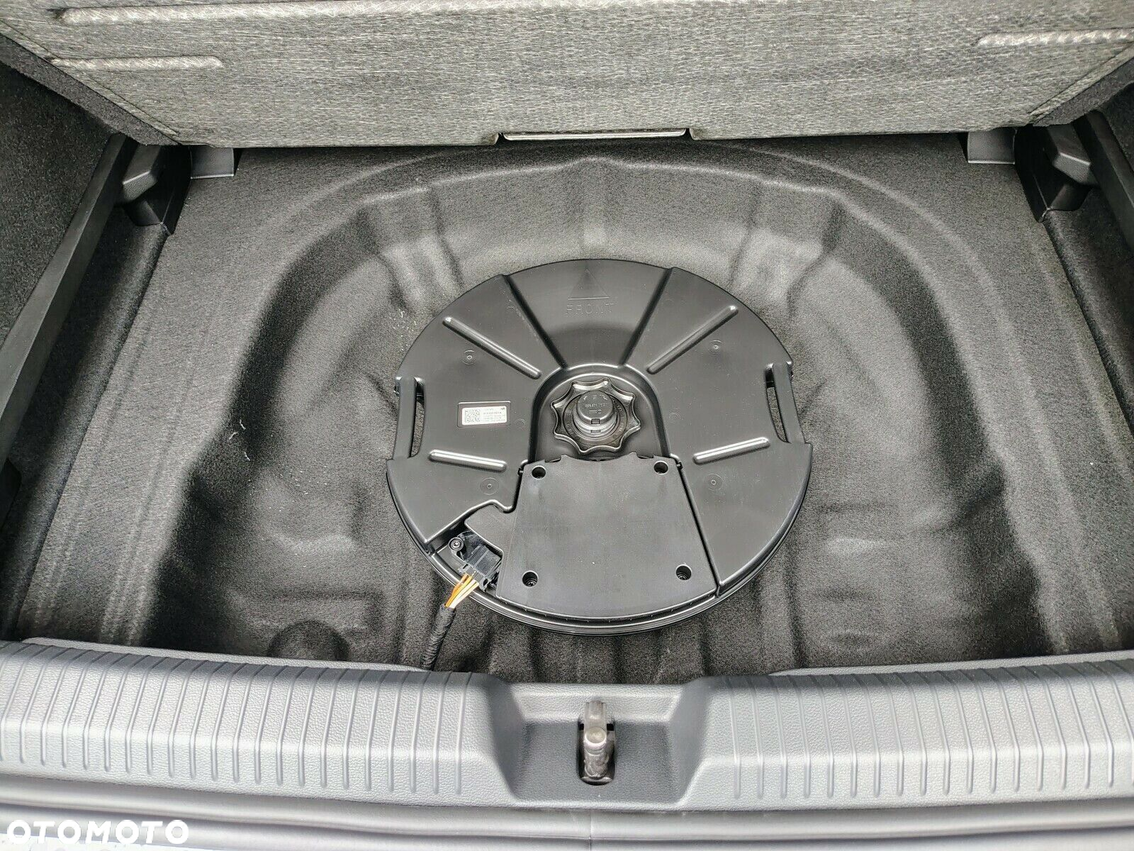 Volkswagen Golf - 10