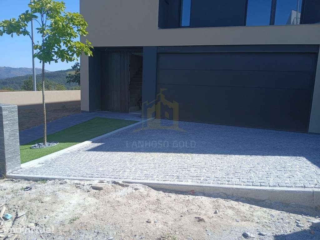 Moradia em Gaveto T3 - Lanhoso, Póvoa de Lanhoso - Grande imagem: 3/22