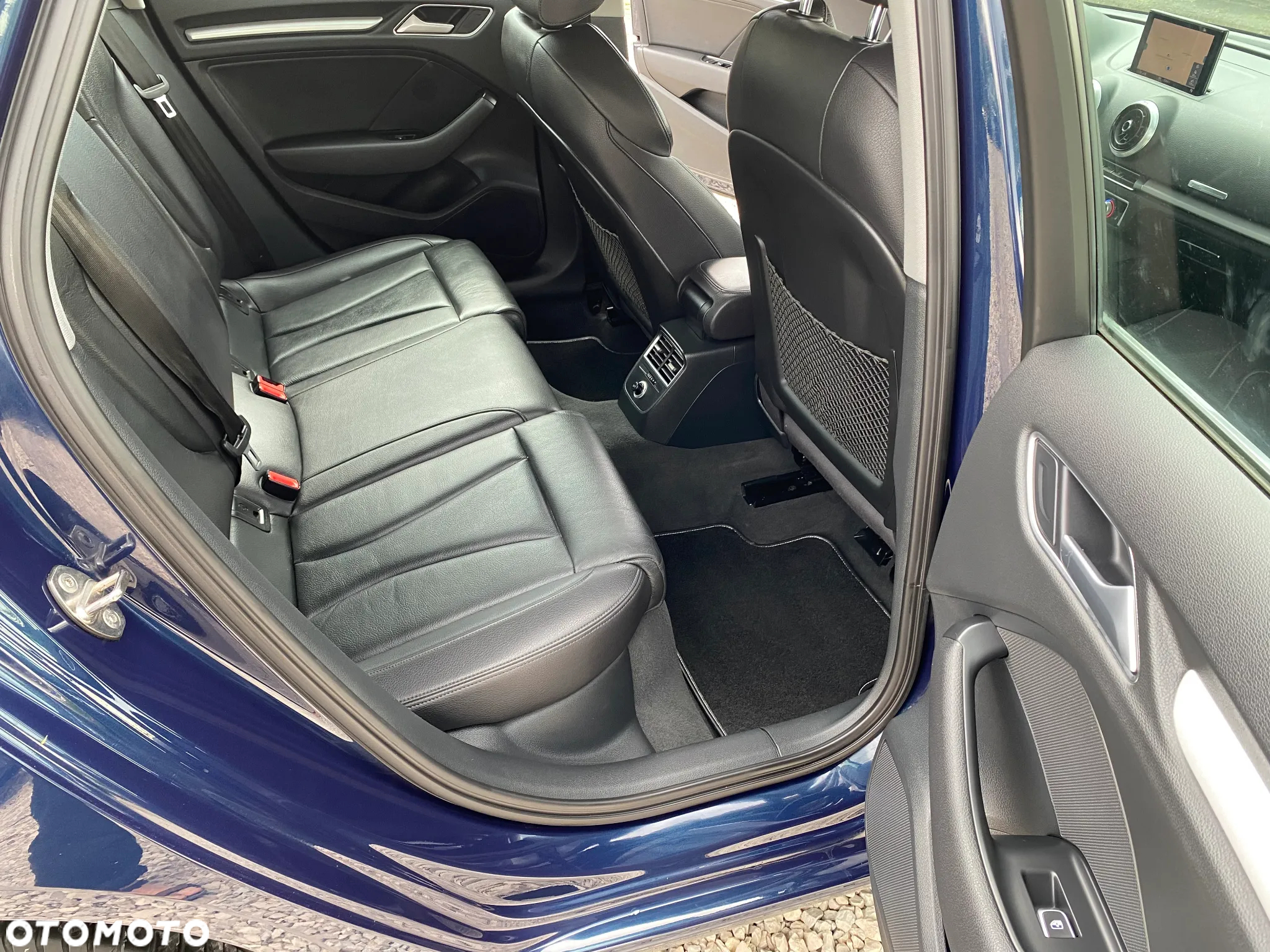 Audi A3 1.6 TDI Sportback (clean diesel) S tronic Attraction - 11