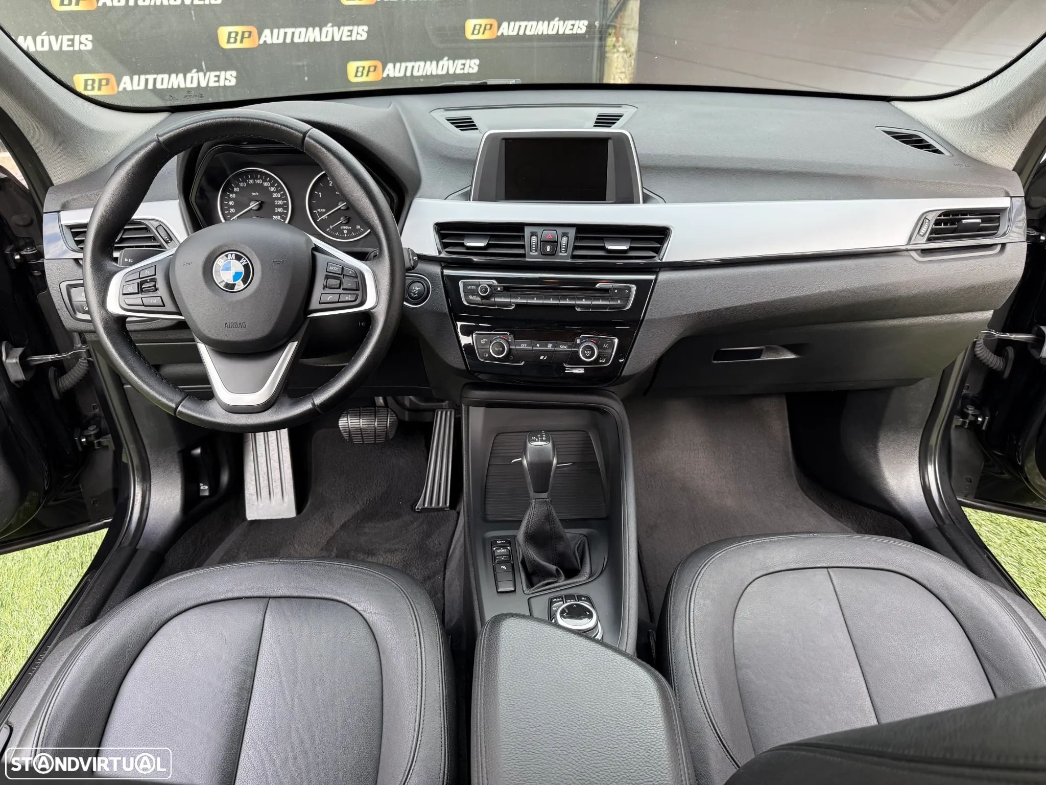 BMW X1 18 d sDrive Auto Pack M - 6