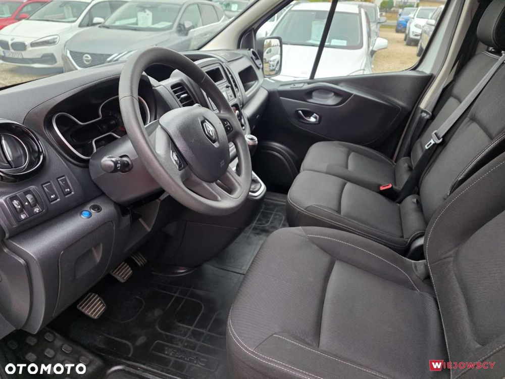 Renault Trafic - 15