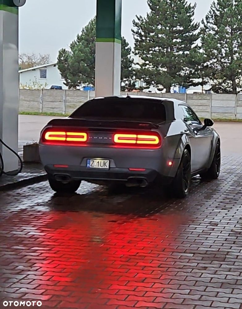 Dodge Challenger 6.2 Redeye Widebody - 14