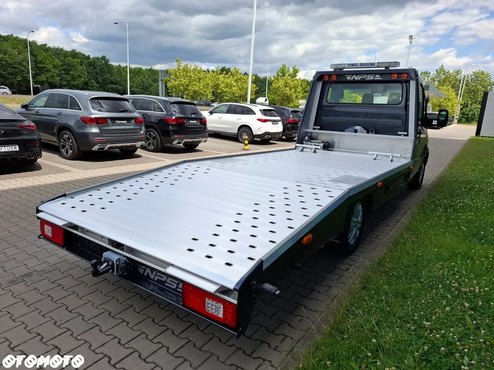 Mercedes-Benz Sprinter - 6