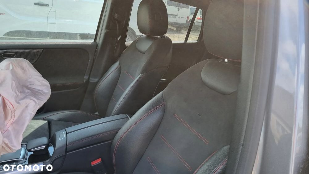 Mercedes-Benz GLA 220 d 4Matic 8G-DCT AMG Line - 34