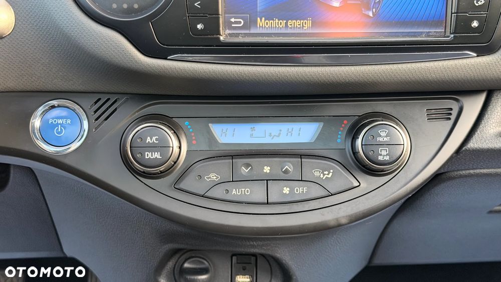 Toyota Yaris - 20