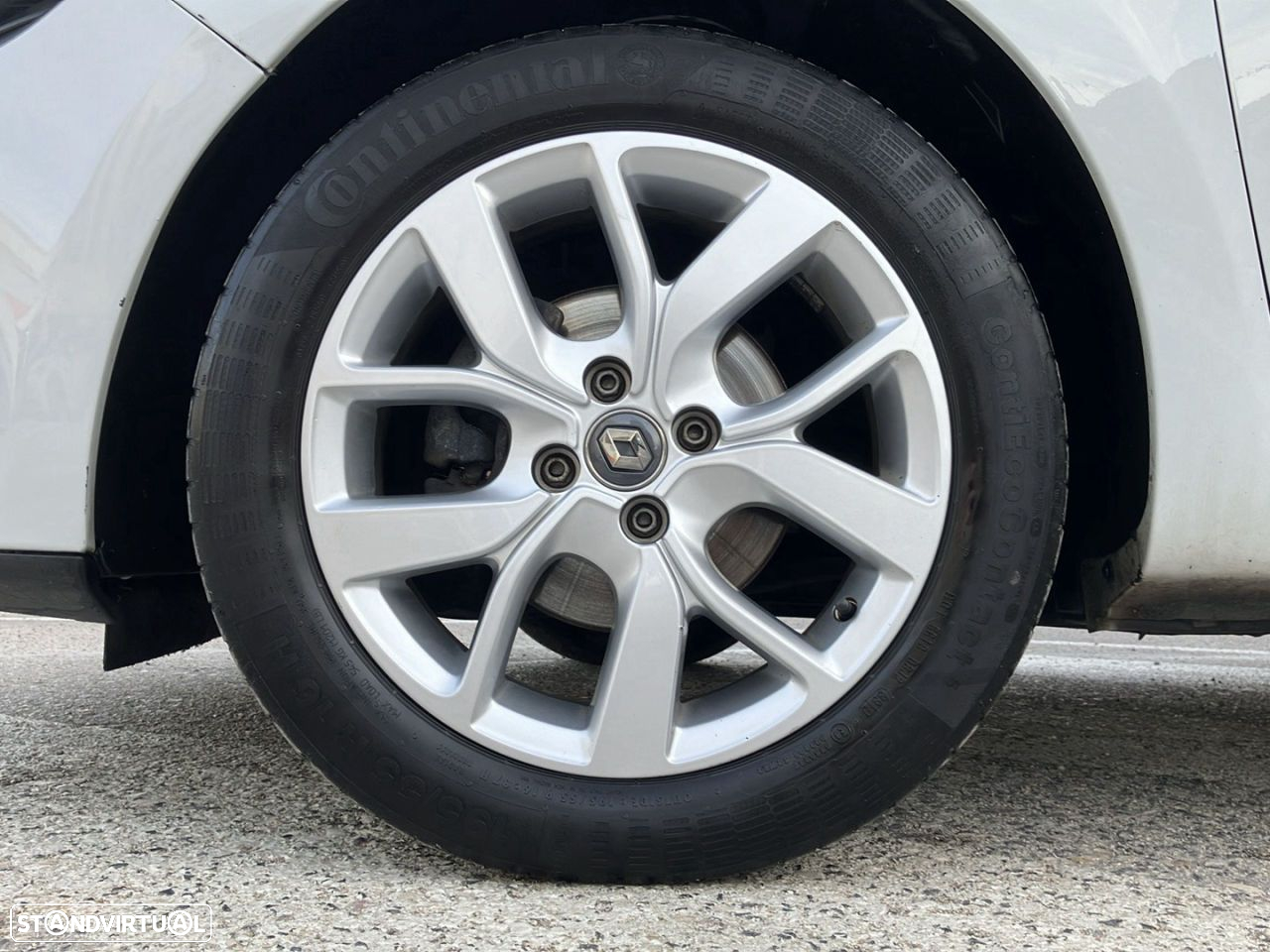 Renault Clio Sport Tourer 0.9 TCe Limited - 30