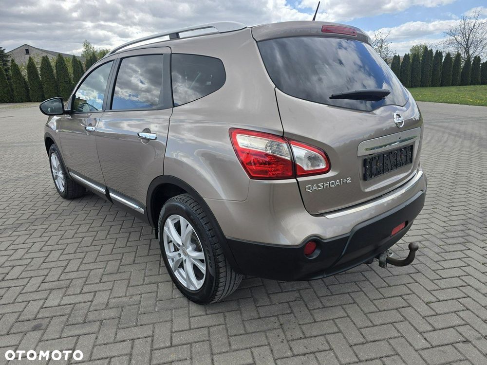 Nissan Qashqai+2 - 11