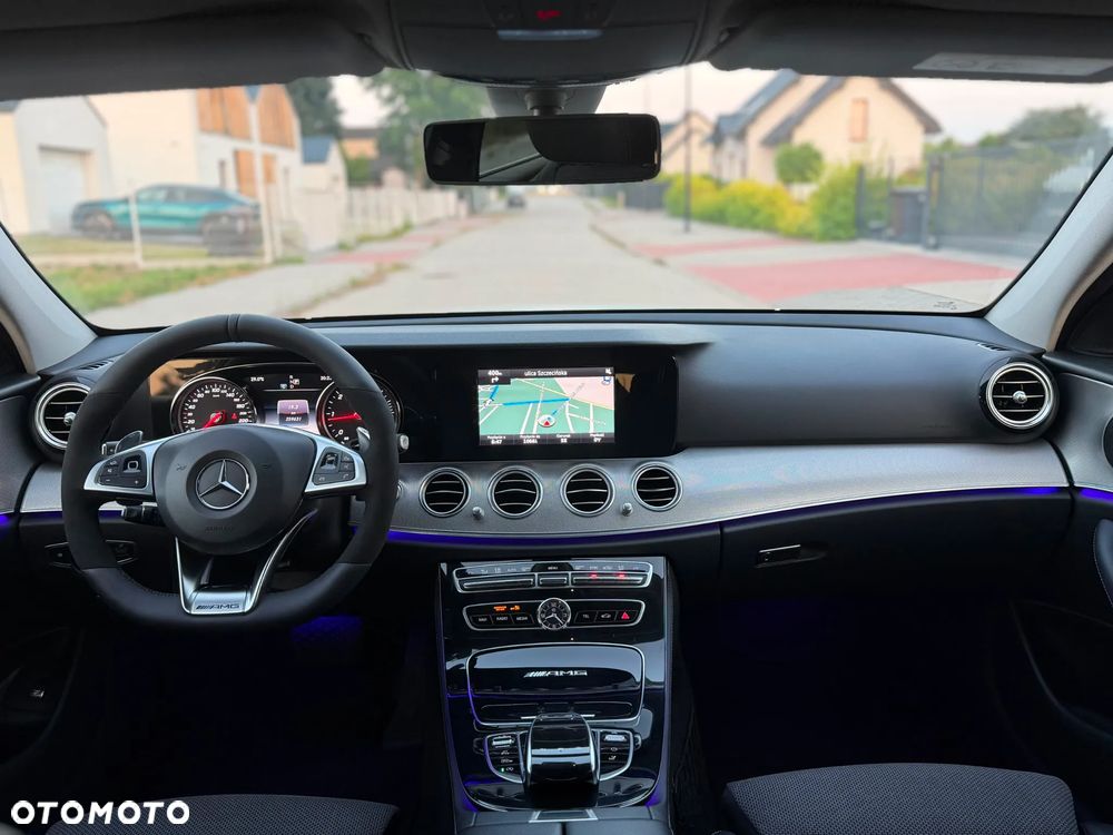 Mercedes-Benz Klasa E 220 d 4Matic 9G-TRONIC Avantgarde - 17