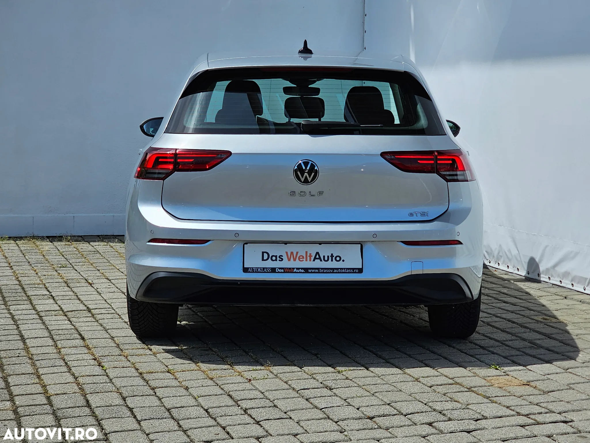 Volkswagen Golf 1.0 eTSI DSG MHEV Life - 4