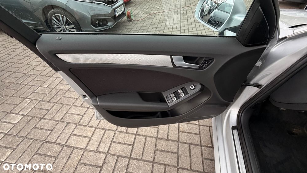 Audi A4 Avant 2.0 TDI - 24