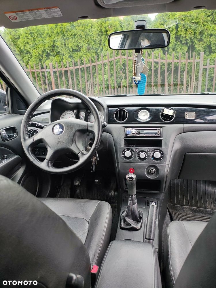 Mitsubishi Outlander 2.0 Comfort 4WD - 9