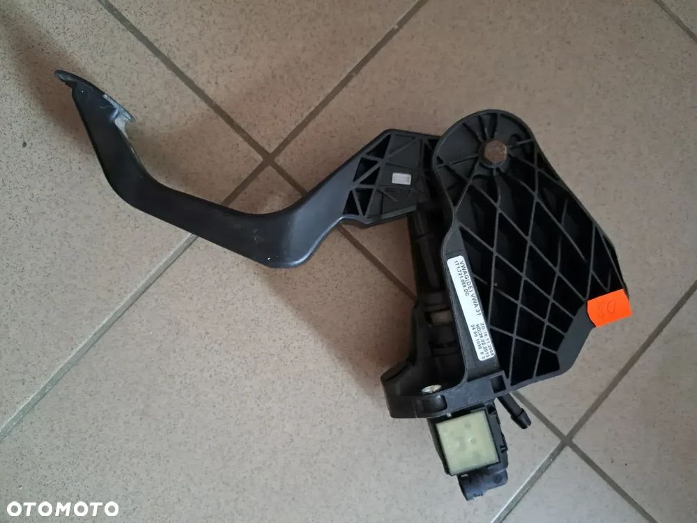 Pedał Sprzęgła VW Volkswagen Touran 1T1721059DC - 1