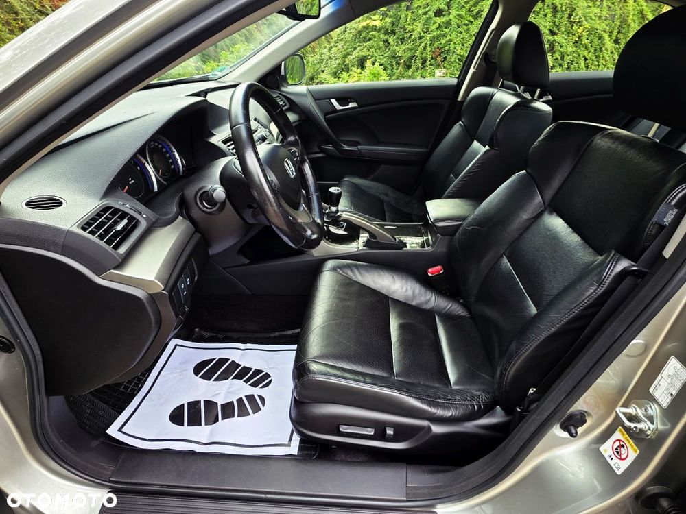 Honda Accord 2.0 Executive - 9
