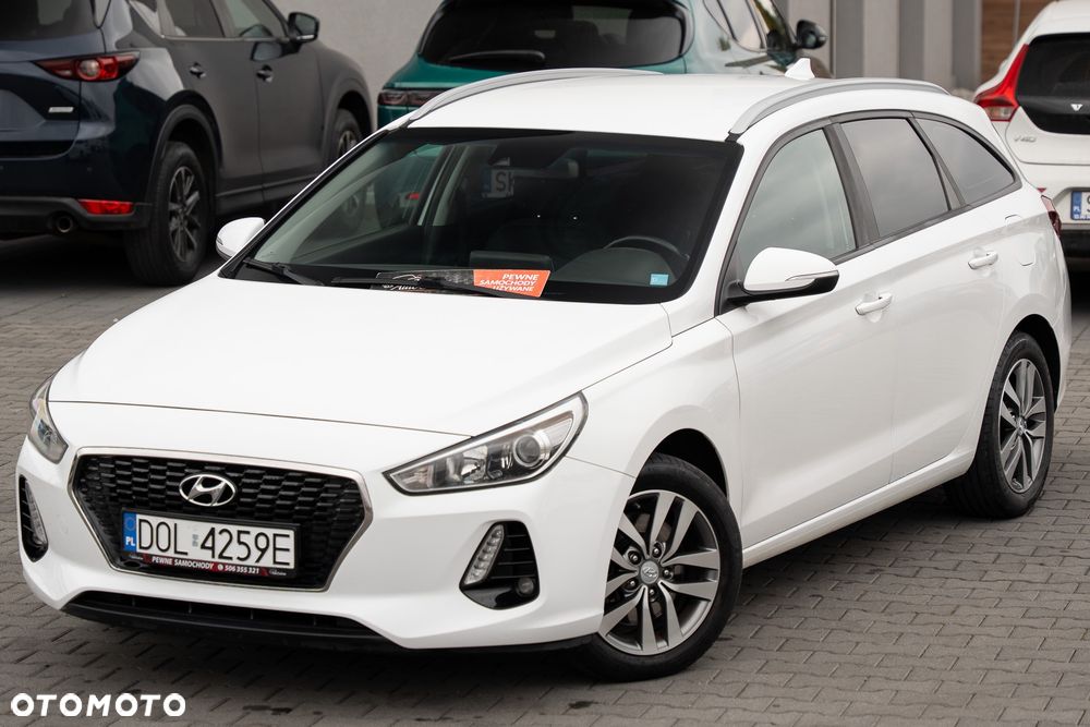 Hyundai i30 1.6 D Style - 10