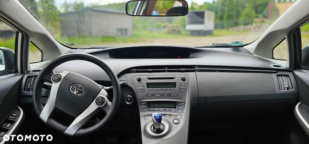 Toyota Prius - 10
