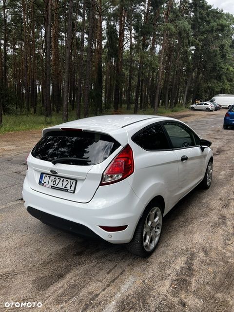 Ford Fiesta 1.5 TDCi Ambiente - 5
