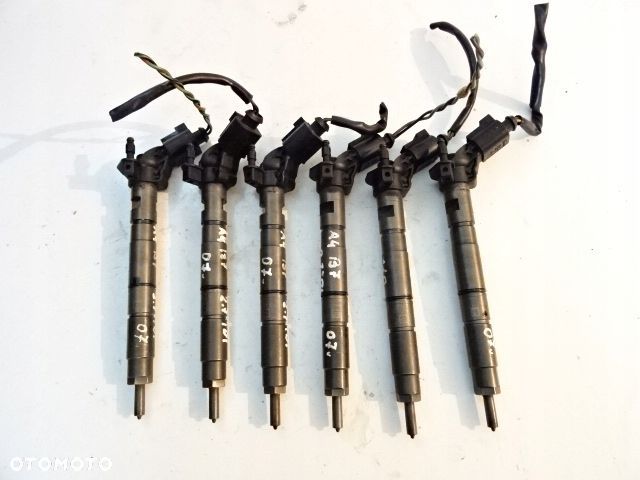 WTRYSKIWACZ 0445115054 059130277AJ A4 B7 A6 C6 2.7 - 7