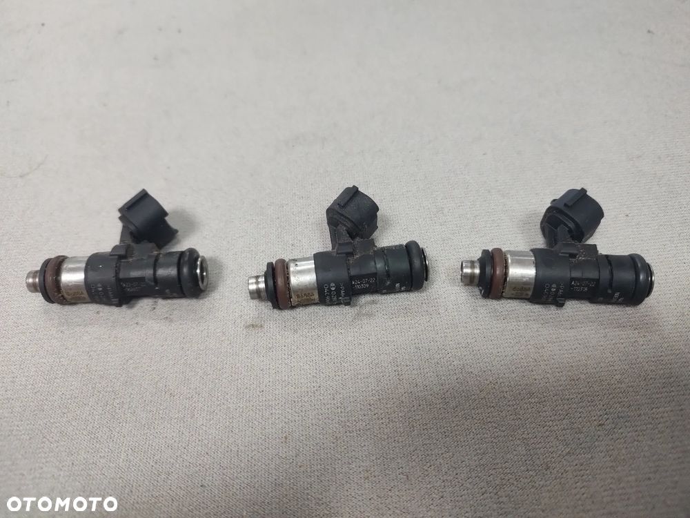 SKODA FABIA IV 1,0MPI WTRYSKIWACZ 04C906031GUS - 5