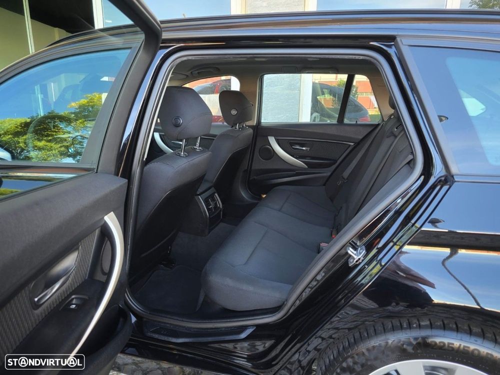 BMW 318 d Touring - 8