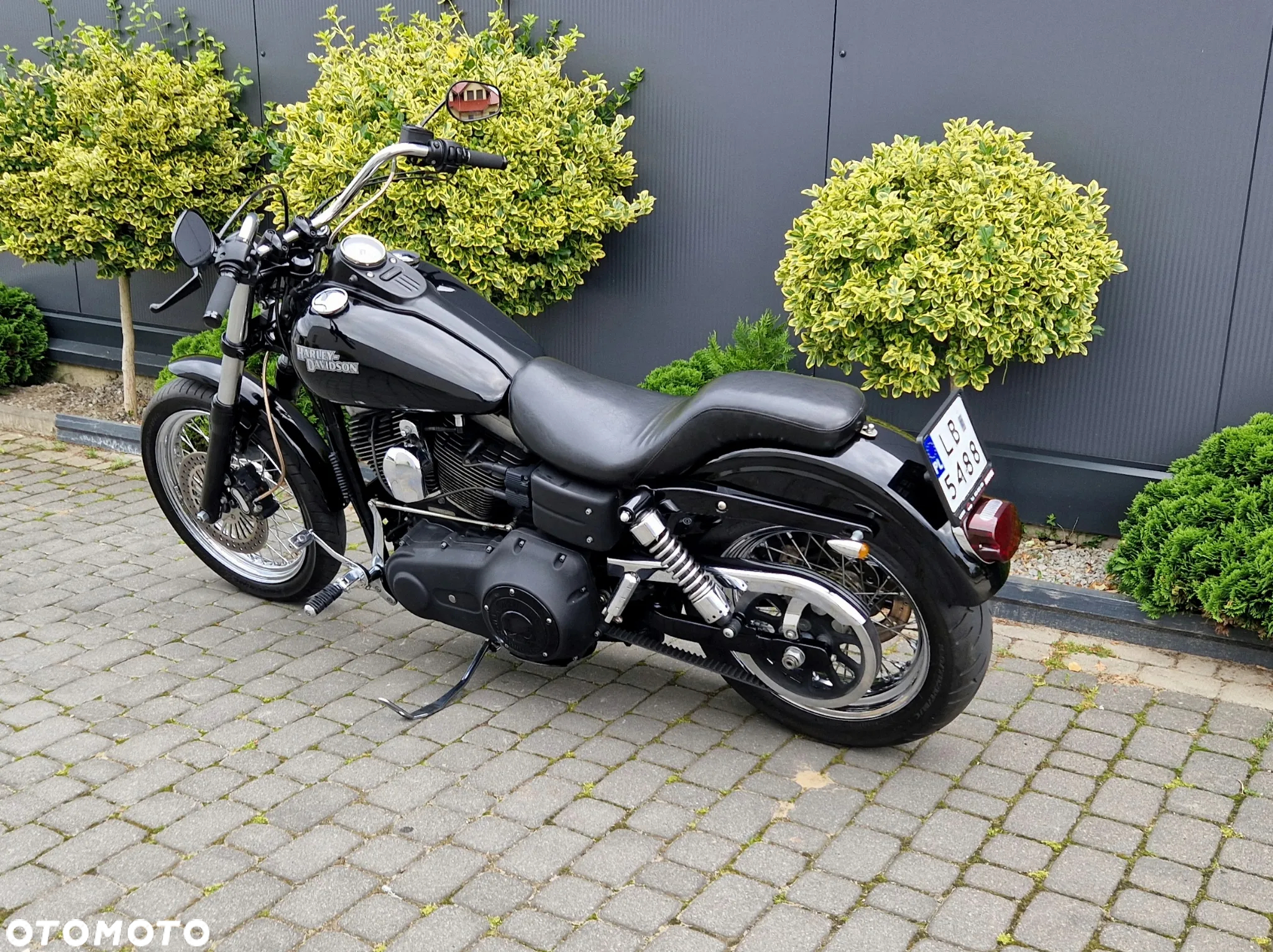 Harley-Davidson Dyna Street Bob - 10