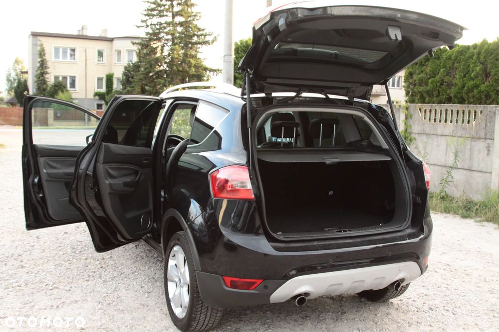 Ford Kuga 2.0 TDCi 4x4 Titanium - 22