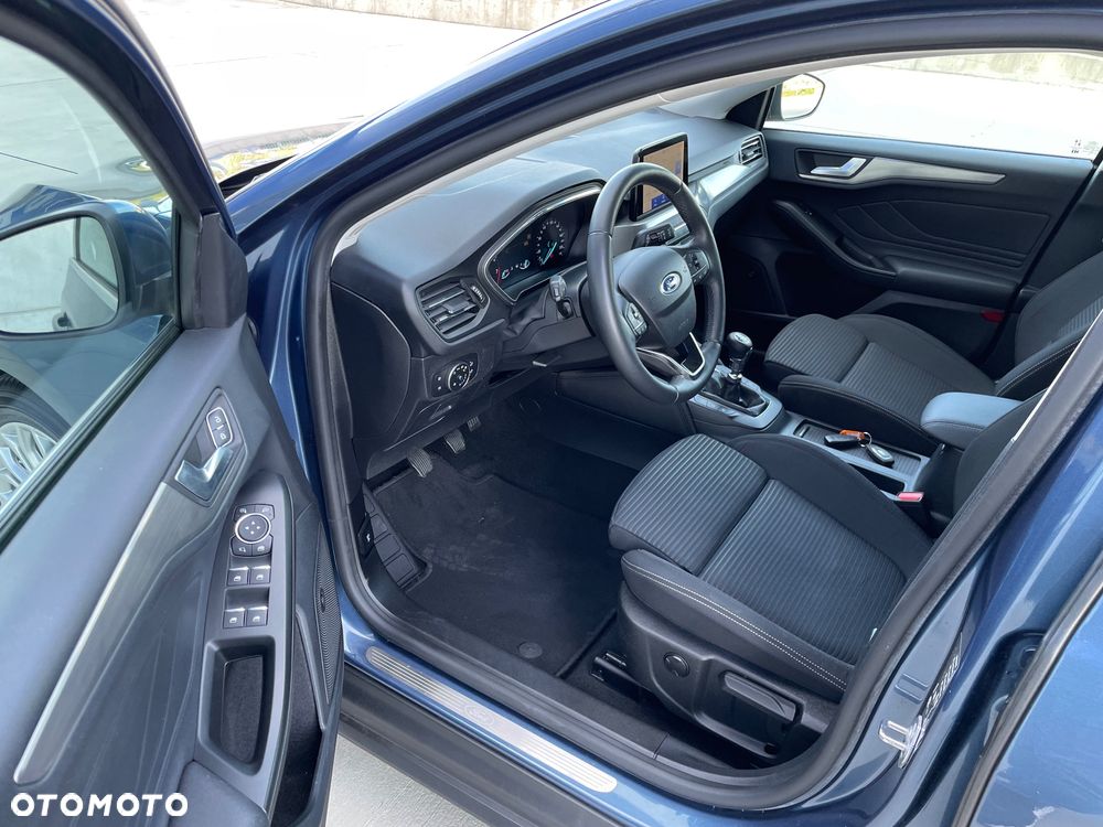 Ford Focus 1.0 EcoBoost STart-Stopp-System TITANIUM - 9