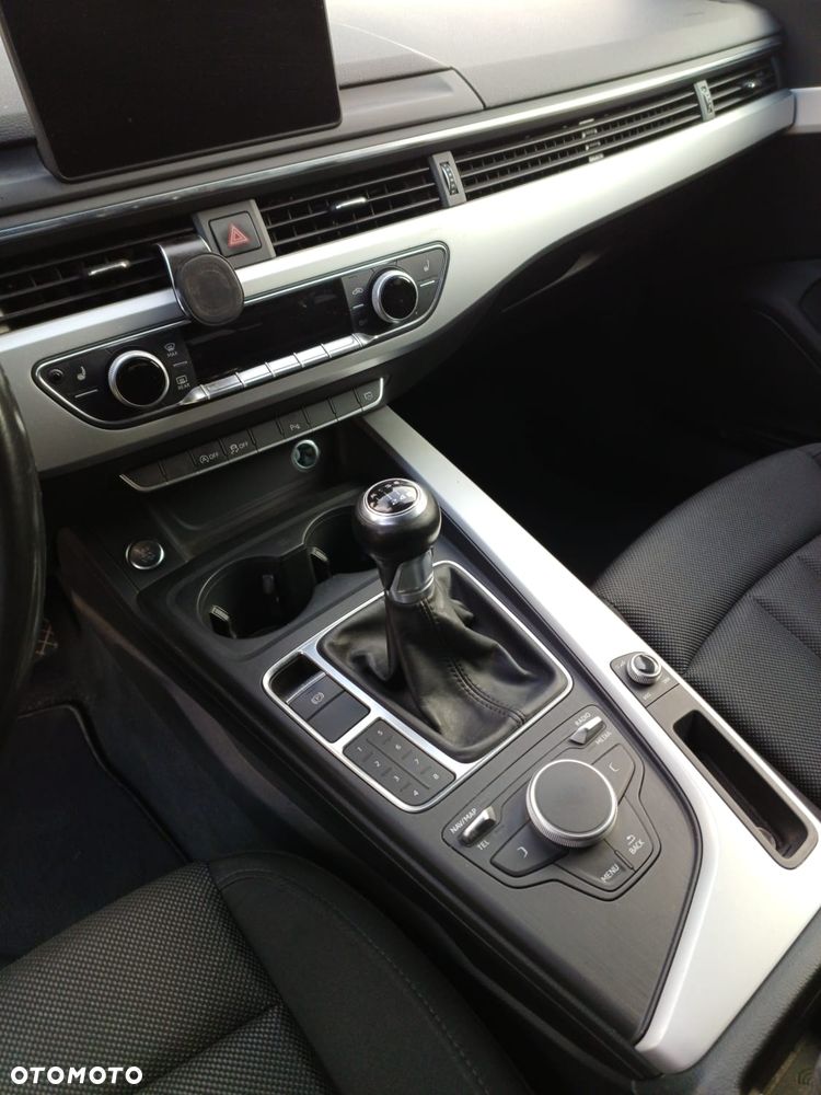 Audi A4 Avant 2.0 TDI - 7