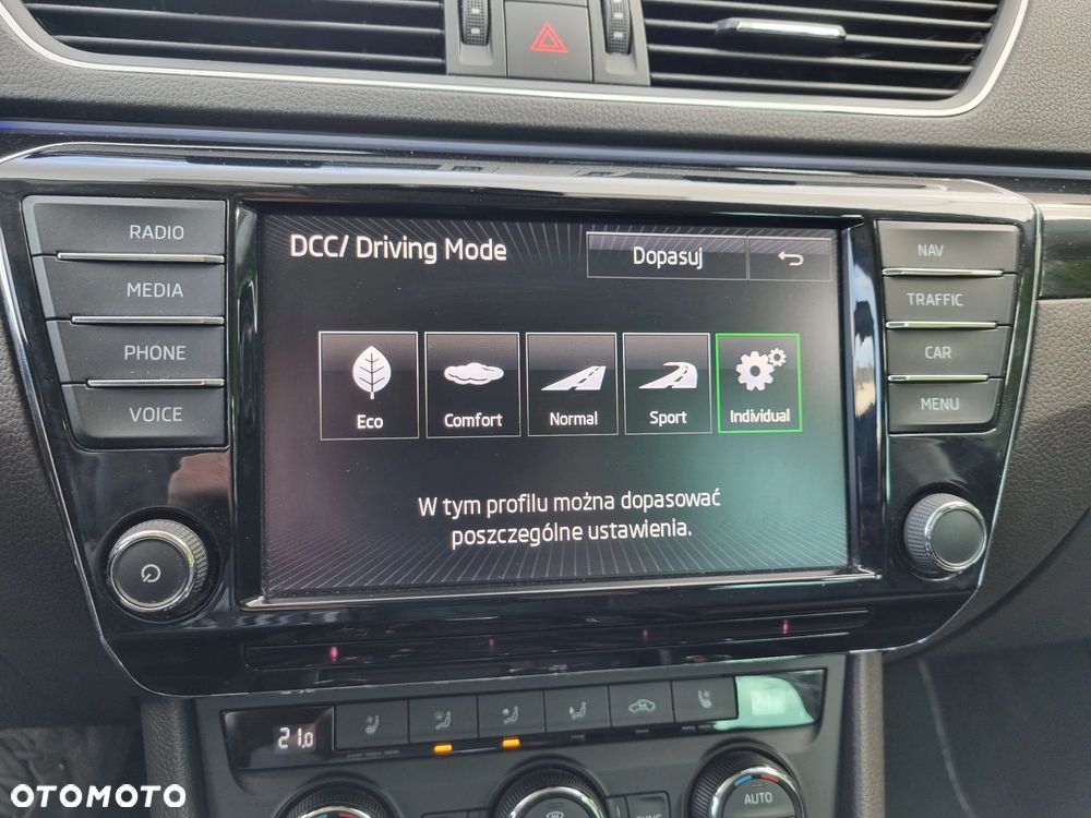 Skoda Superb 2.0 TDI L&K DSG - 22