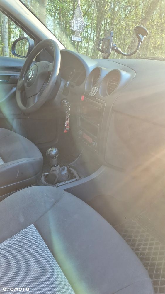 Seat Ibiza 1.4 16V Signo - 8