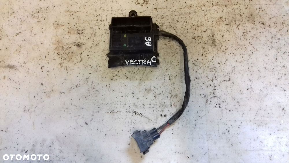 moduł sterownik wentylatora 1379151 opel signum vectra c 02- - 1