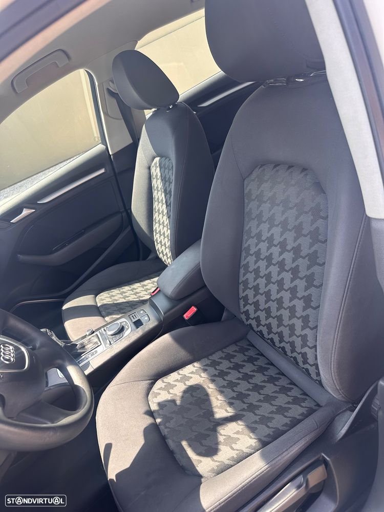 Audi A3 Sportback 2.0 TDI S tronic sport - 12
