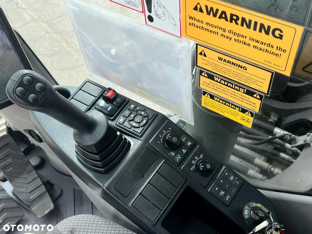 Volvo EC220EL LONG |2015 rok | 175 Km - 20