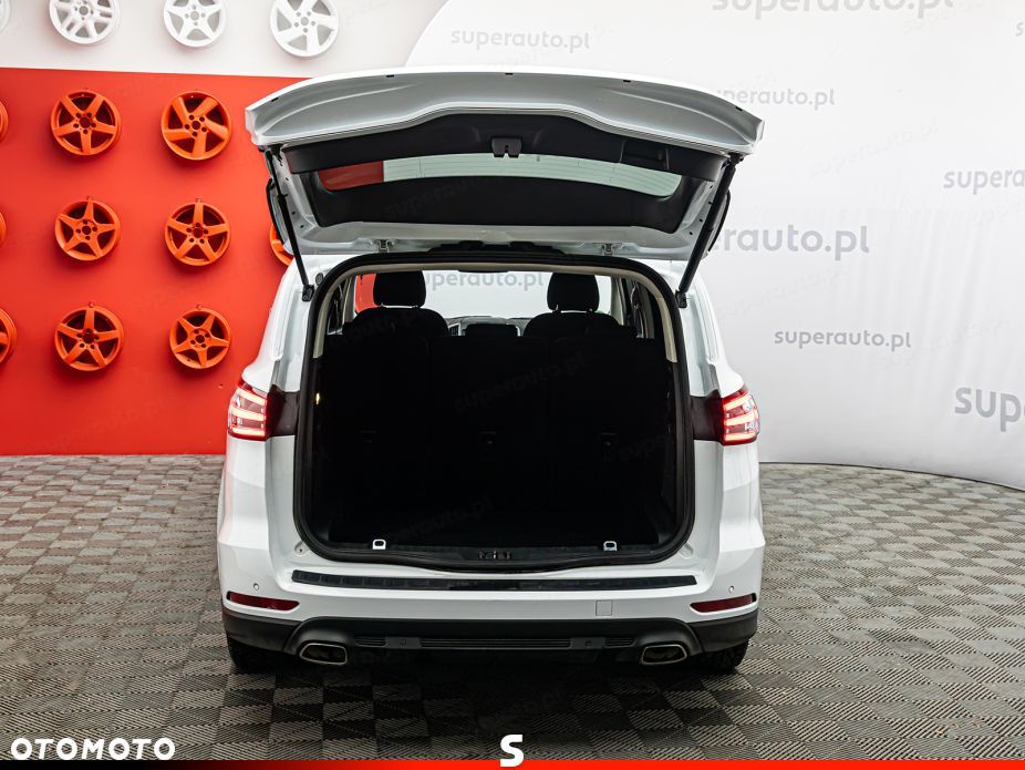 Ford S-Max - 31