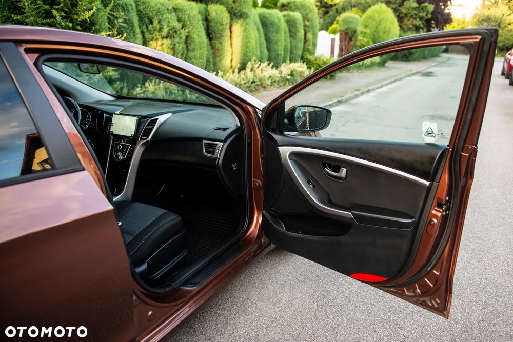 Hyundai i30 1.4 Comfort - 36