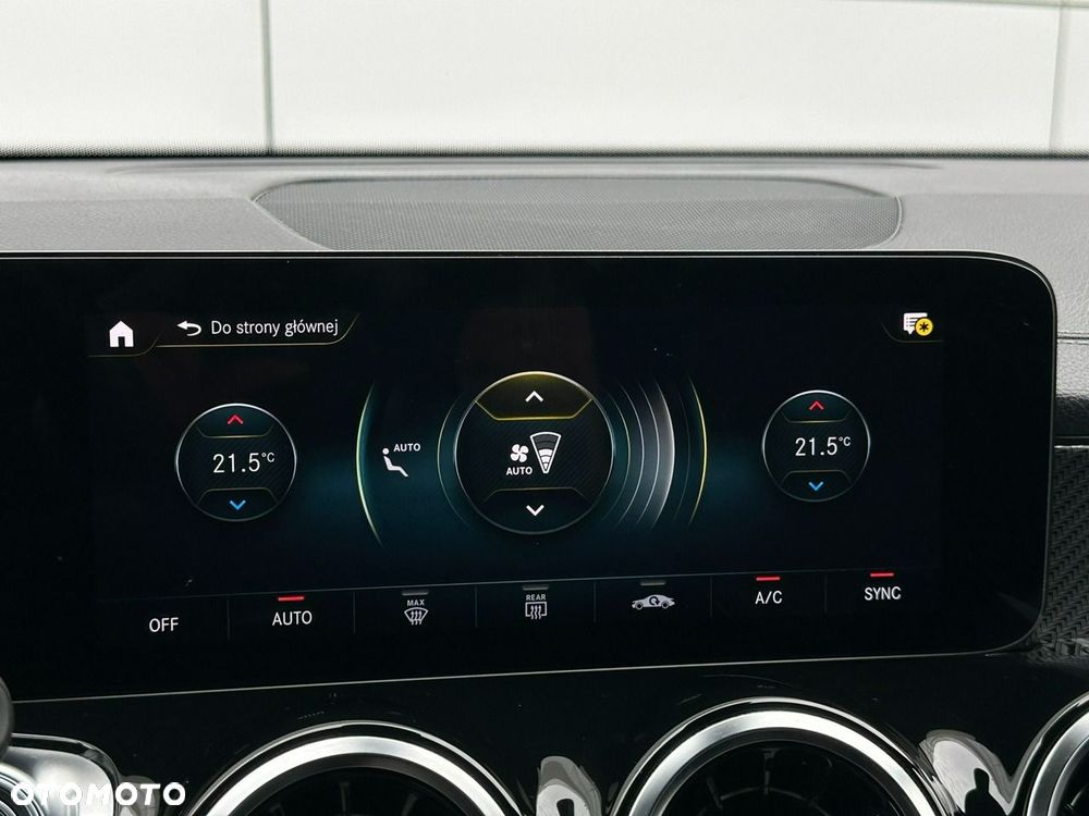 Mercedes-Benz GLB 200 4-Matic AMG Line 8G-DCT - 35