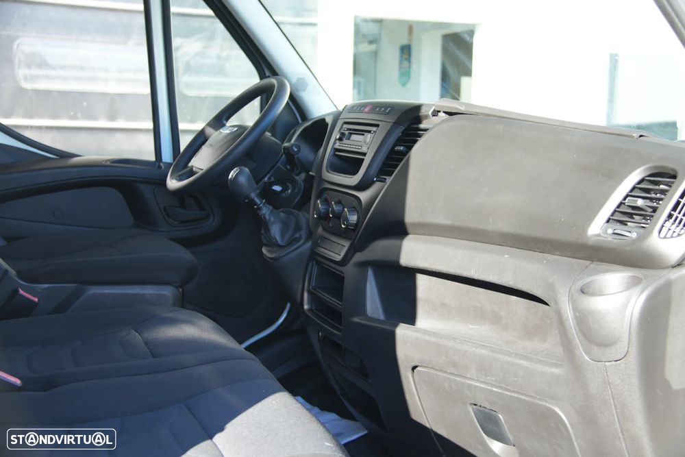 Iveco Daily Maxi Longa 35-160 2.3td 130cv - 11