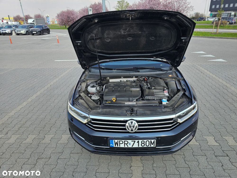 Volkswagen Passat - 18