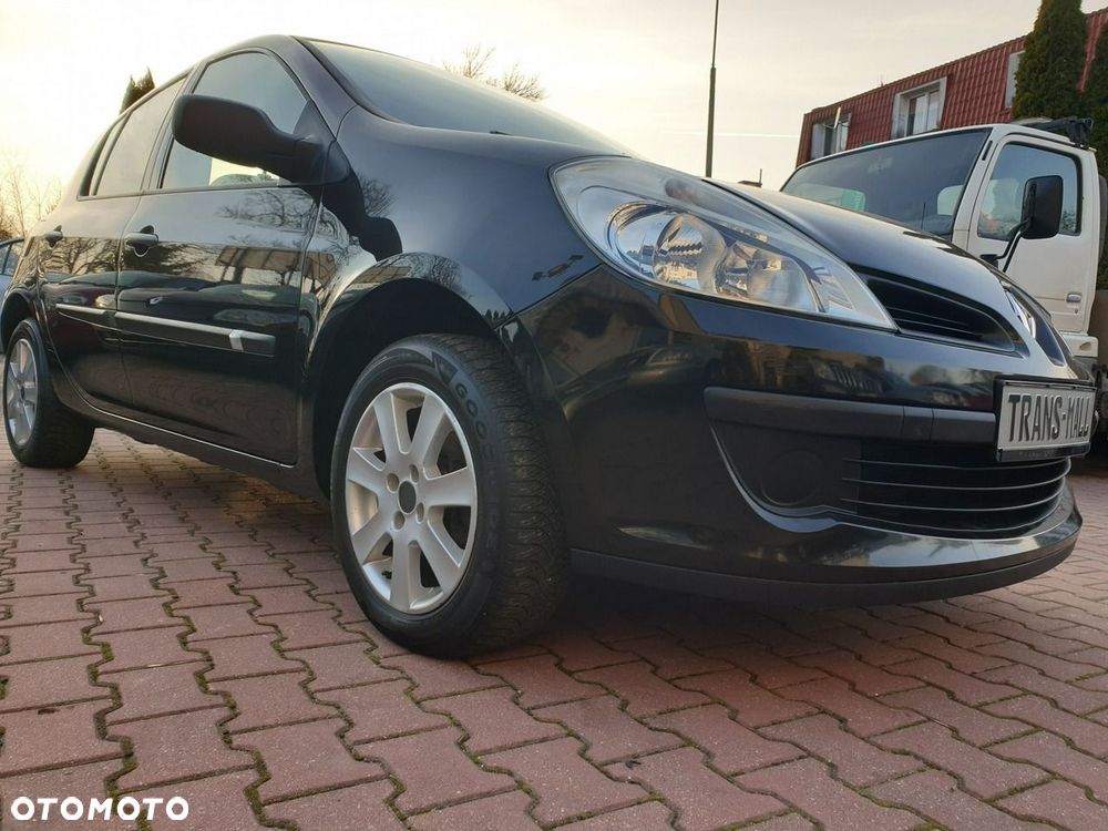 Renault Clio 1.2 16V 75 Expression - 7