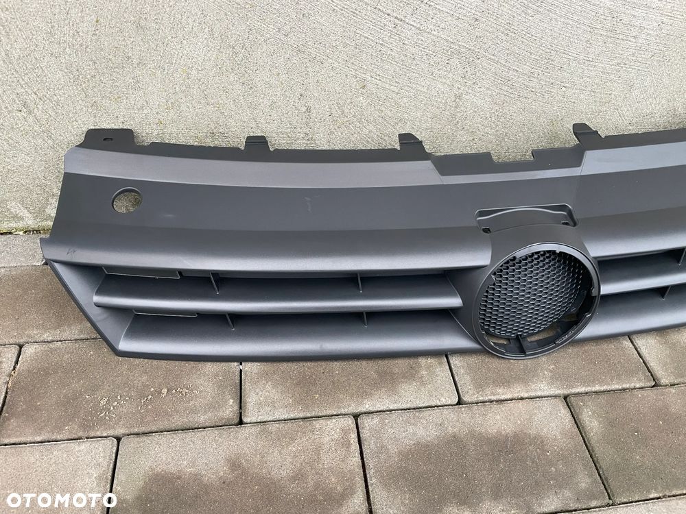 ATRAPA, GRIL VW POLO 6R0  2009-2014 - NOWA - 3