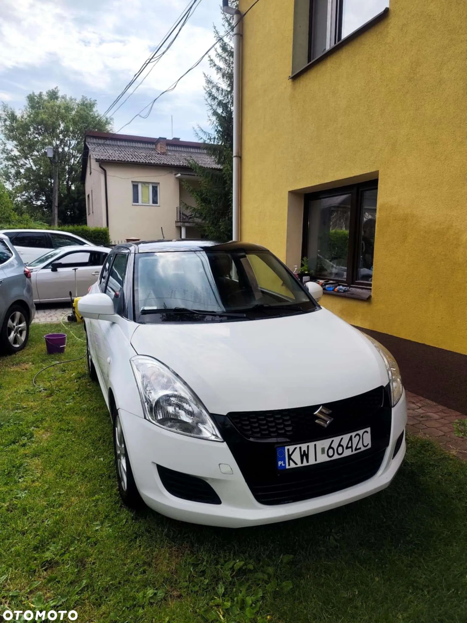 Suzuki Swift - 1