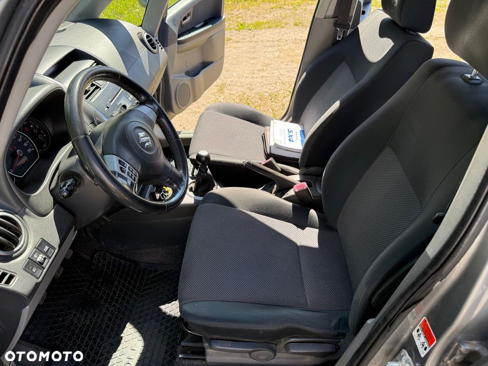 Suzuki SX4 - 13
