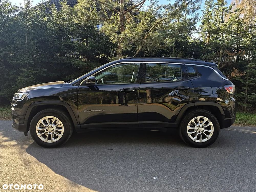 Jeep Compass - 25